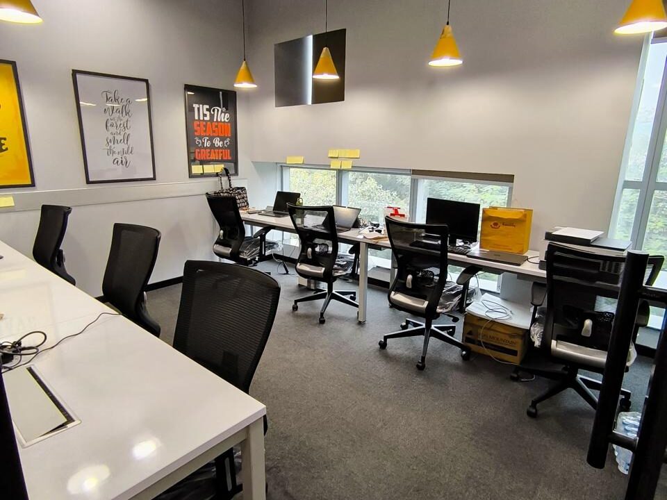 Stylish coworking interiors in CP, New Delhi